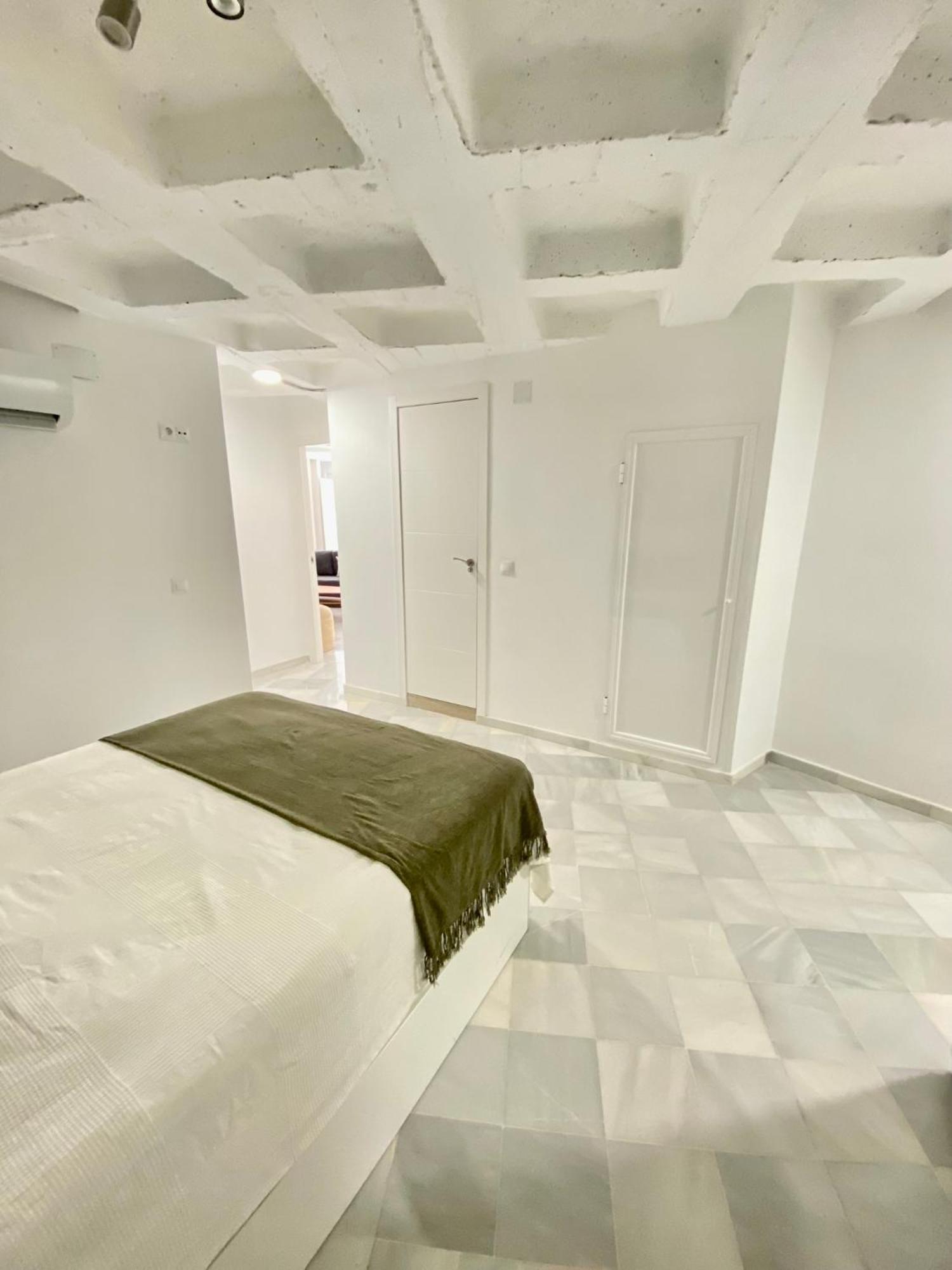 Apartamento 4Pax En Pleno Centro Plaza Salvador Siviglia Esterno foto